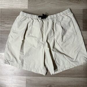Columbia Beige Casual Shorts